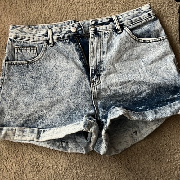 Vintage style jean shorts - Picture 1 of 2